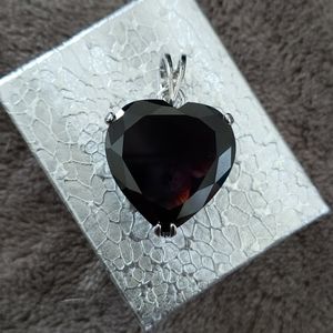 Heart pendant